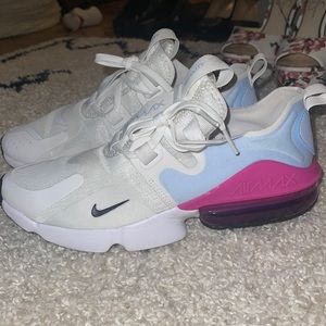 Nike Air Max Sneakers, never worn!